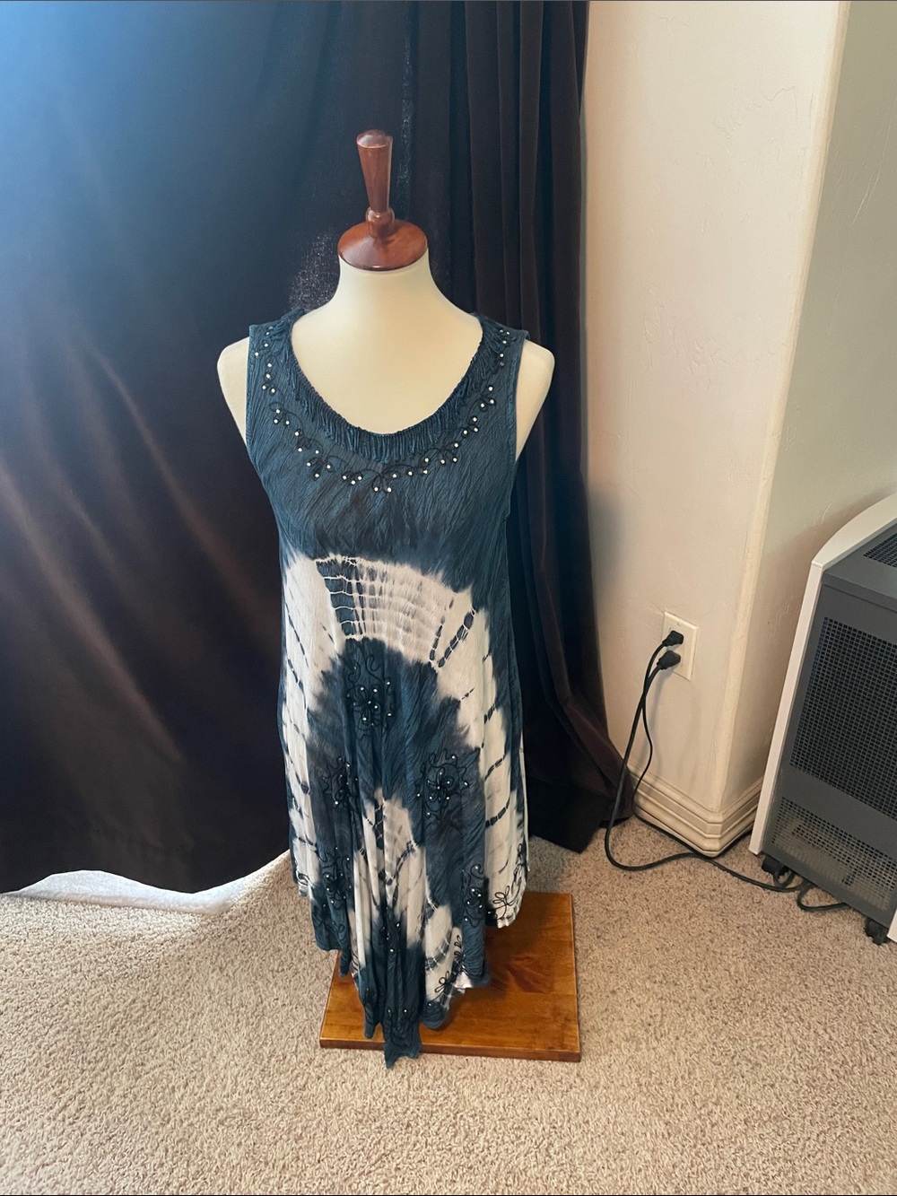 Tye dye sleeveless dress